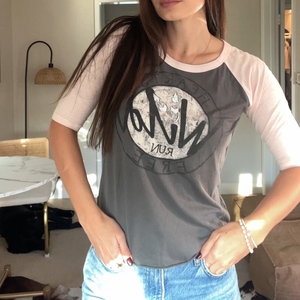 Graphic Tee - Picture 3 of 6